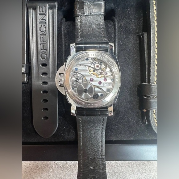 Panerai Pam 111 - Picture 2 of 7